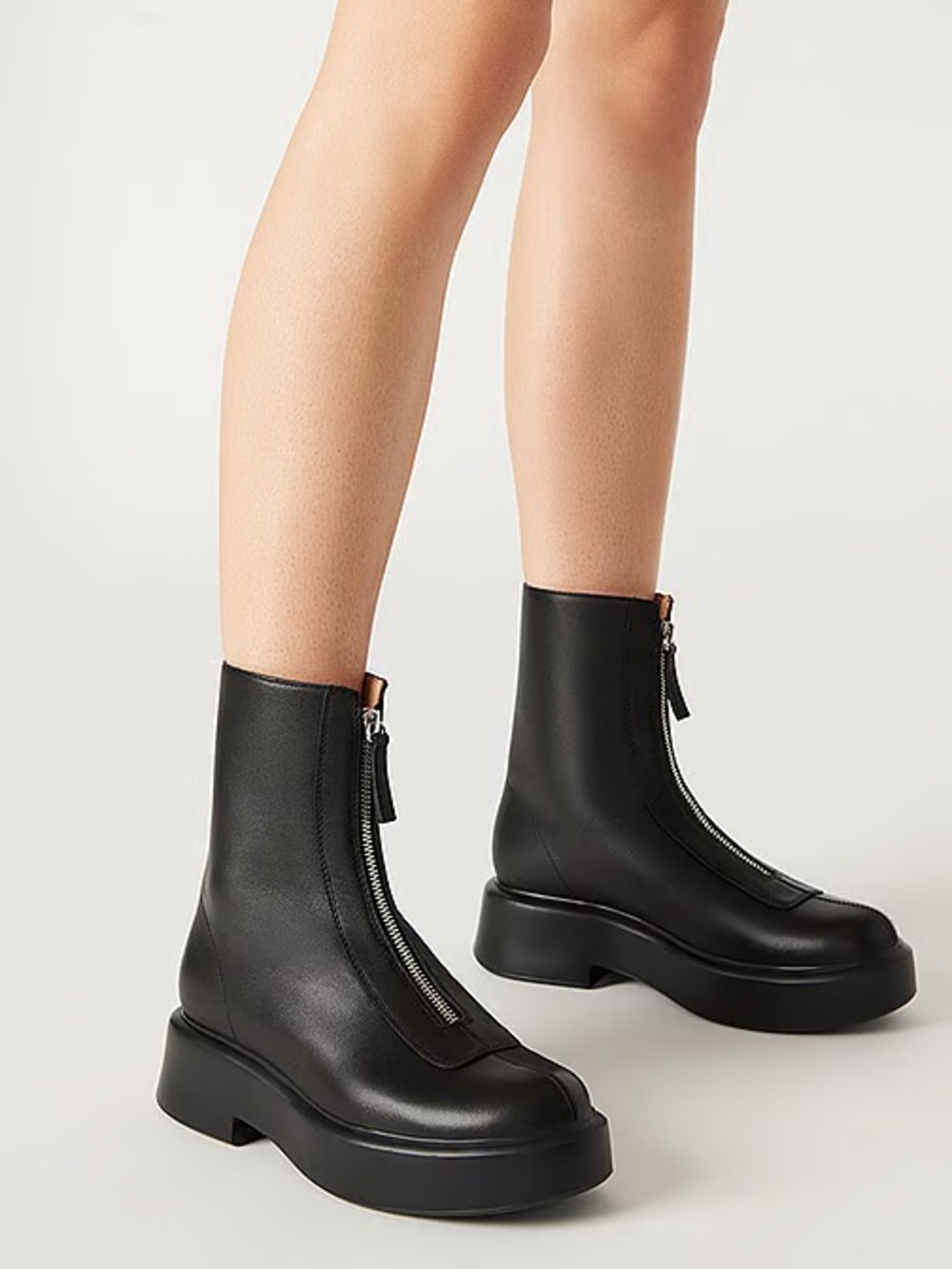 New Steve Madden Jones Black Leather Boot Size 8.5